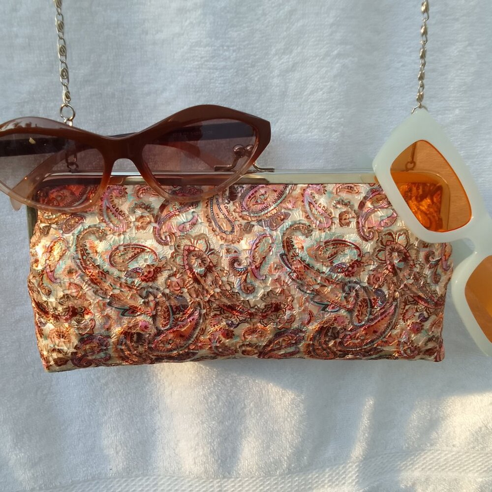 Bundle Well-Designed Eye-Catching Ccrossbody Bag&… - image 2